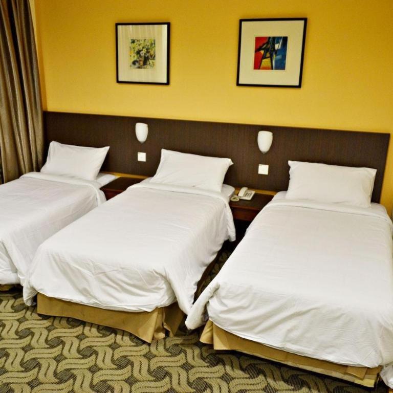 Ymca Hotel 2*